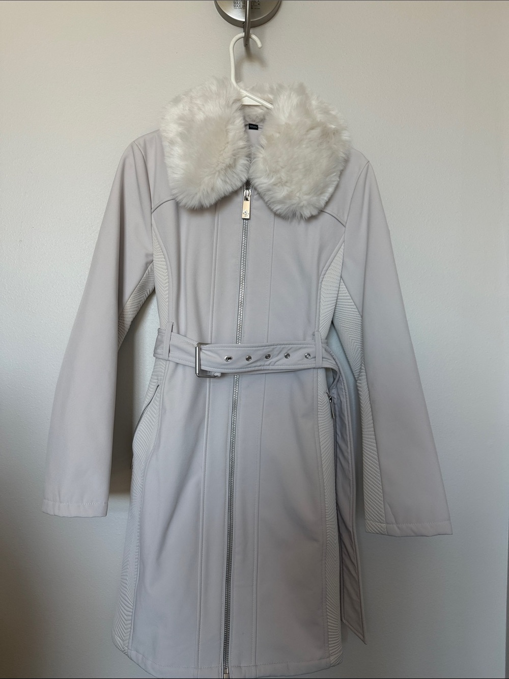 GUESS Cream Faux-Fur Collar Long Trench Coat